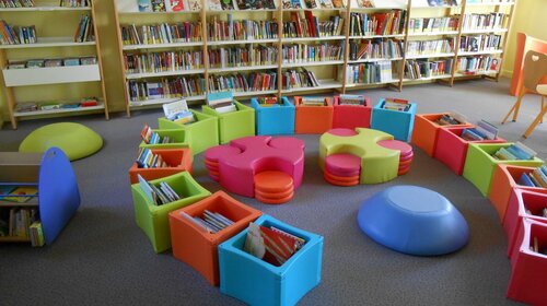 Histoires et comptines colorées