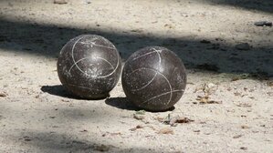 Concours de pétanque